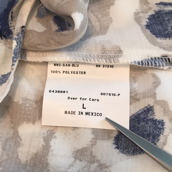 NWT AGB Women's Floral Top Size Large - Picture 10 of 14